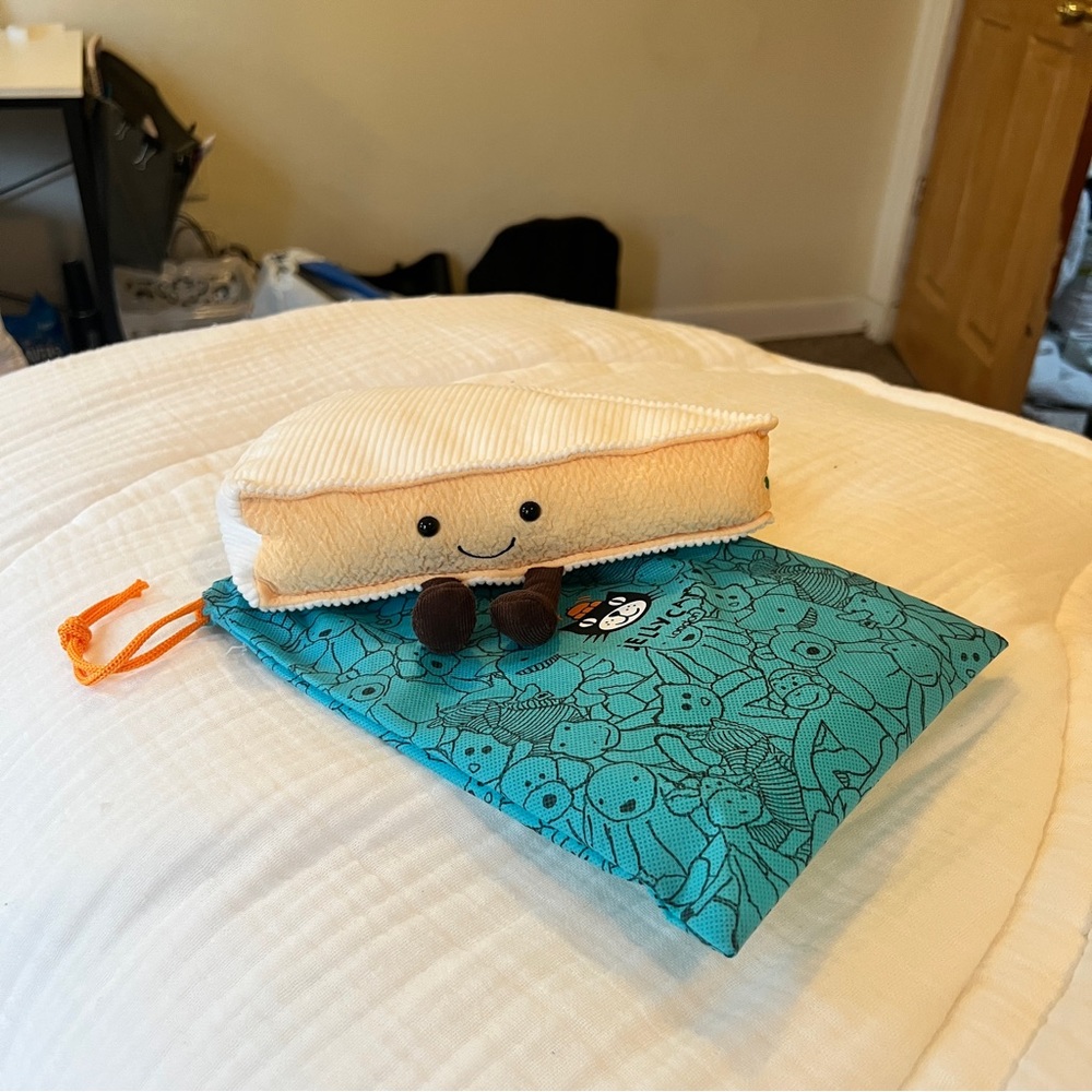 Brie Jellycat